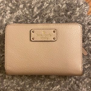 Kate Spade tellie wallet